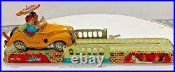 1007 RARE YELLOW MINT Marusan Tin Wind-Up Magic Wonder MG Car & Track Set-WORKS