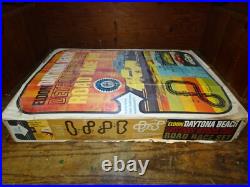 1963 Eldon Daytona Beach Racing Set 1/32 Slot Car Set Cars 26 Pc Track