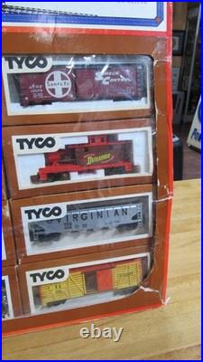 1976 Tyco Durango Train Set with box & rare lighted spotlight cabose car FREE SH
