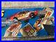 1982-Hot-Wheels-Jumpmasters-Track-Set-With-2-67-Camaros-Hot-Wheels-Cars-01-hug