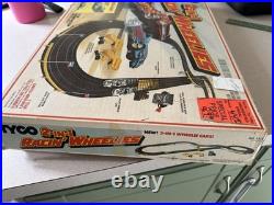 1982 TYCO 2-in-1 Racin Wheelies HO Slot Car Set with Track, Controllers & 4 Cars