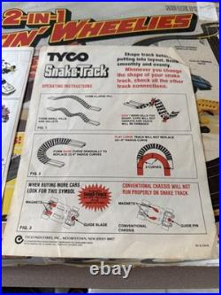 1982 TYCO 2-in-1 Racin Wheelies HO Slot Car Set with Track, Controllers & 4 Cars