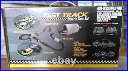 1999 Limited Disney's Epcot Test Track Slot Race Car Set (Pre-owned)