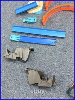 2003 Hot Wheels Highway 35 World Race Ultimate Track Set INCOMPLETE FOR PARTS