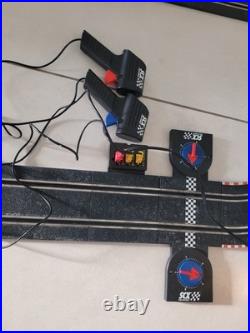 2008 SCX Compact Formula 1 Racing Ferrari Car Slot Track Set 143