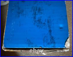 2011 Mattel Hot Wheels Wall Tracks Gorilla Takedown Track Set W1479