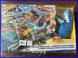 4 Hotwheels track sets+ 50 Cars+ 4-30 Car Storage Tire Cases