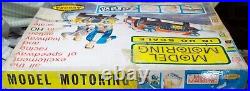 AURORA HO #1503 VIBRATOR VIBE 2 LANE SLOT CAR RACE TRACK SET 2 Cars+ TJET AFX