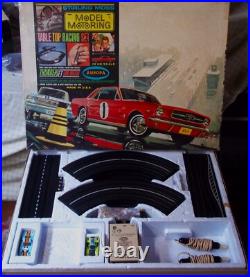 AURORA T-JET #1316 INTERNATIONAL 2 LANE HO SLOT CAR RACE TRACK SET With2 CARS AFX AURORA T-JET #1316 INTERNATIONAL 2 LANE HO SLOT CAR RACE TRACK SET With2 CARS AFX
