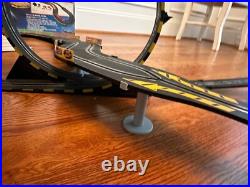 Artin Narrow Lanes Squeezer Teezer Slot Car Racing Track Box Set #84340 Tested