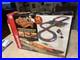 Auto-World-Dukes-of-Hazzard-HO-Electric-Slot-Car-Set-New-In-Box-W-Slot-Cars-2012-01-pdj