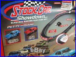 Auto World HO Slot Car Set Stock Car Showdown Petty vs. Isaac SRS329