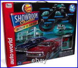 Auto World Showroom Shootout 14' HO Scale Slot Car Race Track Set SRS337