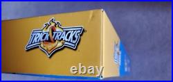 BRAND NEW 2009 Mattel HOT WHEELS Trick Tracks = RADAR ROCKET STARTER SET withCar