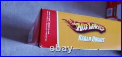 BRAND NEW 2009 Mattel HOT WHEELS Trick Tracks = RADAR ROCKET STARTER SET withCar