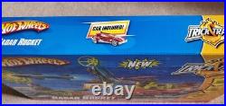 BRAND NEW 2009 Mattel HOT WHEELS Trick Tracks = RADAR ROCKET STARTER SET withCar