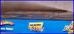 BRAND NEW 2009 Mattel HOT WHEELS Trick Tracks = RADAR ROCKET STARTER SET withCar