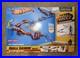 BRAND-NEW-2011-Mattel-Hot-Wheels-Wall-Tracks-Gorilla-Takedown-Track-Set-with-Car-01-vpra