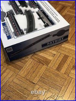 Bachmann E-Z Track System Patriot Amtrak Silver Series HO Scale Electric Train