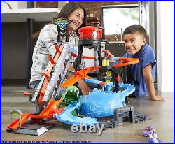 Big Hot Wheels Track Set Water Tower Color Changer Car with Huge Gator 2 ft Tall