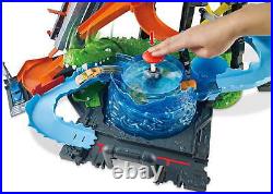 Big Hot Wheels Track Set Water Tower Color Changer Car with Huge Gator 2 ft Tall