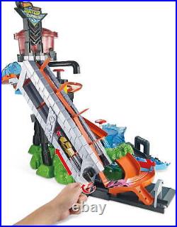 Big Hot Wheels Track Set Water Tower Color Changer Car with Huge Gator 2 ft Tall