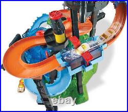 Big Hot Wheels Track Set Water Tower Color Changer Car with Huge Gator 2 ft Tall