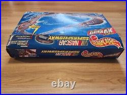 COMPLETE Hot Wheels NASCAR Superspeedway Motorized X-V Racers Set 1990s 23260