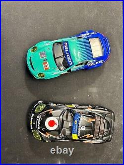 Carmera Race Track Set. Black and light blue cars, collectible