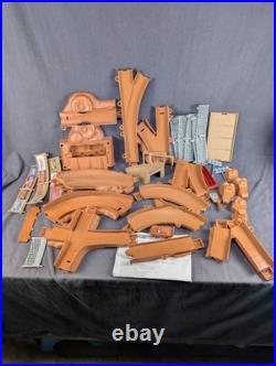 Cars 3 Thunder Hollow Criss-cross Track Play Set MATTEL Disney PIXAR Complete Cars 3 Thunder Hollow Criss-cross Track Play Set MATTEL Disney PIXAR Complete
