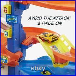 City Toy Car Track Set, Attacking Shark Escape Playset with 164 Scale Vehicl