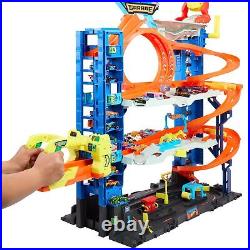 City Toy Car Track Set Ultimate Garage with 2 Die-Cast Toy Cars & Car-Eating