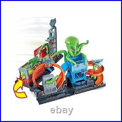 City Toy Car Track Set, Ultimate Octo Car Wash Playset & Color Reveal Car in