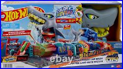 City Track Set, Ultra Shark Car Wash with 164 Scale Color Reveal Toy Vehicle, R