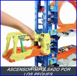 City Ultimate Garage Track Set with 2 Die-Cast Toy Cars & Car-Eating Dragon, Sto