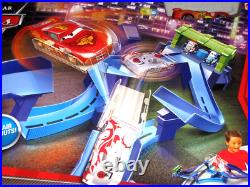 Disney Pixar Cars 2 Tokyo Spinout Lightning McQueen 2010 Race Track Set Mattel