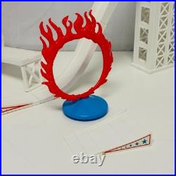 Disney Pixar Cars Toon MATER THE GREATER SUPER STUNT SHOW TRACK SET 155 Scale