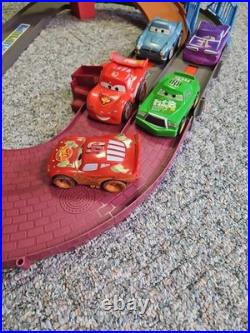 Fisher Price Disney Cars 2 Shake NGo World Grand Prix Racing Track W 5 Cars Work