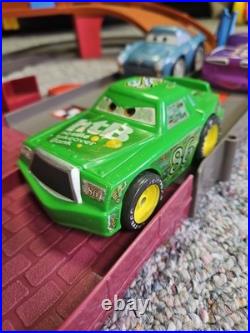 Fisher Price Disney Cars 2 Shake NGo World Grand Prix Racing Track W 5 Cars Work