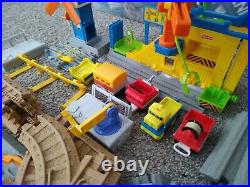 Fisher-Price GeoTrax Train Set Track Parts Pieces Cargo Cars Lot of 76 Tracks