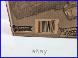 HKX48 Hot Wheels City Ultimate Garage Track Set with 2 Die-Cast Toy Cars New HKX48 Hot Wheels City Ultimate Garage Track Set with 2 Die-Cast Toy Cars New