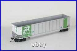 HO scale train set (Freight cars, Passenger cars, Engines and Track)