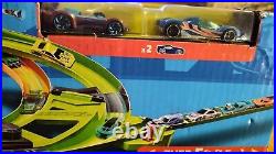 HOT WHEELS ACTION COLOSSAL CRASH RACE CAR TRACK SET Over 5 Ft Long Track