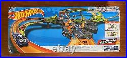 HOT WHEELS-Colossal Crash Track Set (NewOpen Box-in New Condition)