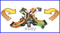 HOT WHEELS-Colossal Crash Track Set (NewOpen Box-in New Condition)