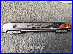 Hawthorne Village Bachmann Denver Broncos Train Engine + 2 Car Track Set HO NFL Hawthorne Village Bachmann Denver Broncos Train Engine + 2 Car Track Set HO NFL