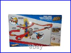 Hot Wheels 2011 Wall Tracks Power Tower Motorized Sealed Set NEW NIB