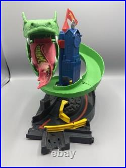 Hot Wheels 4 Track Set Bundle City Cobra, Mega Car Wash, Tire Shop, Turbo Jet