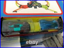 Hot Wheels Action Colossal Crash Race Car Track Set Brand New In Box Canadian