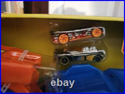 Hot Wheels City Toy Car Track Set, Ultimate T-Rex Transporter, Dinosaur Hauler